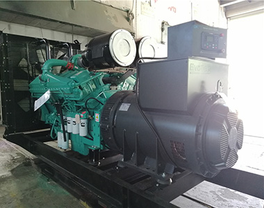 火博官方网址800KW/400V陆用发电机应用于某房地产项目