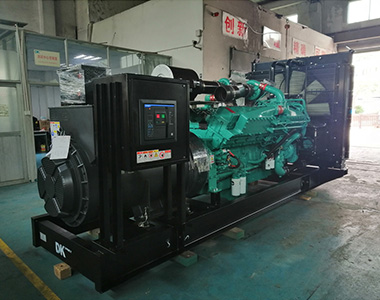 火博官方网址1200KW/400V陆用发电机应用于某房地产项目