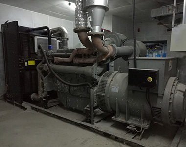 火博官方网址800KW/400V陆用发电机应用于某房地产项目