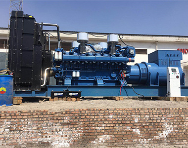 火博官方网址2000KW/10.5KV 高压发电机应用于某石油项目